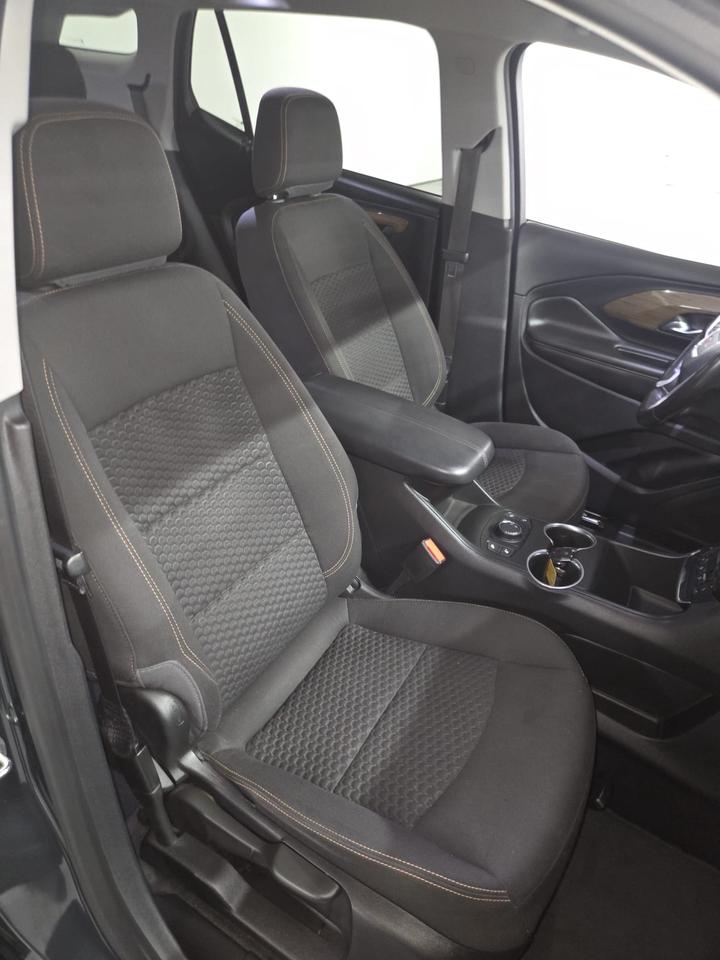 2019 GMC Terrain SLE | Clean CARFAX | Heated Seats | Reverse Camera Photo