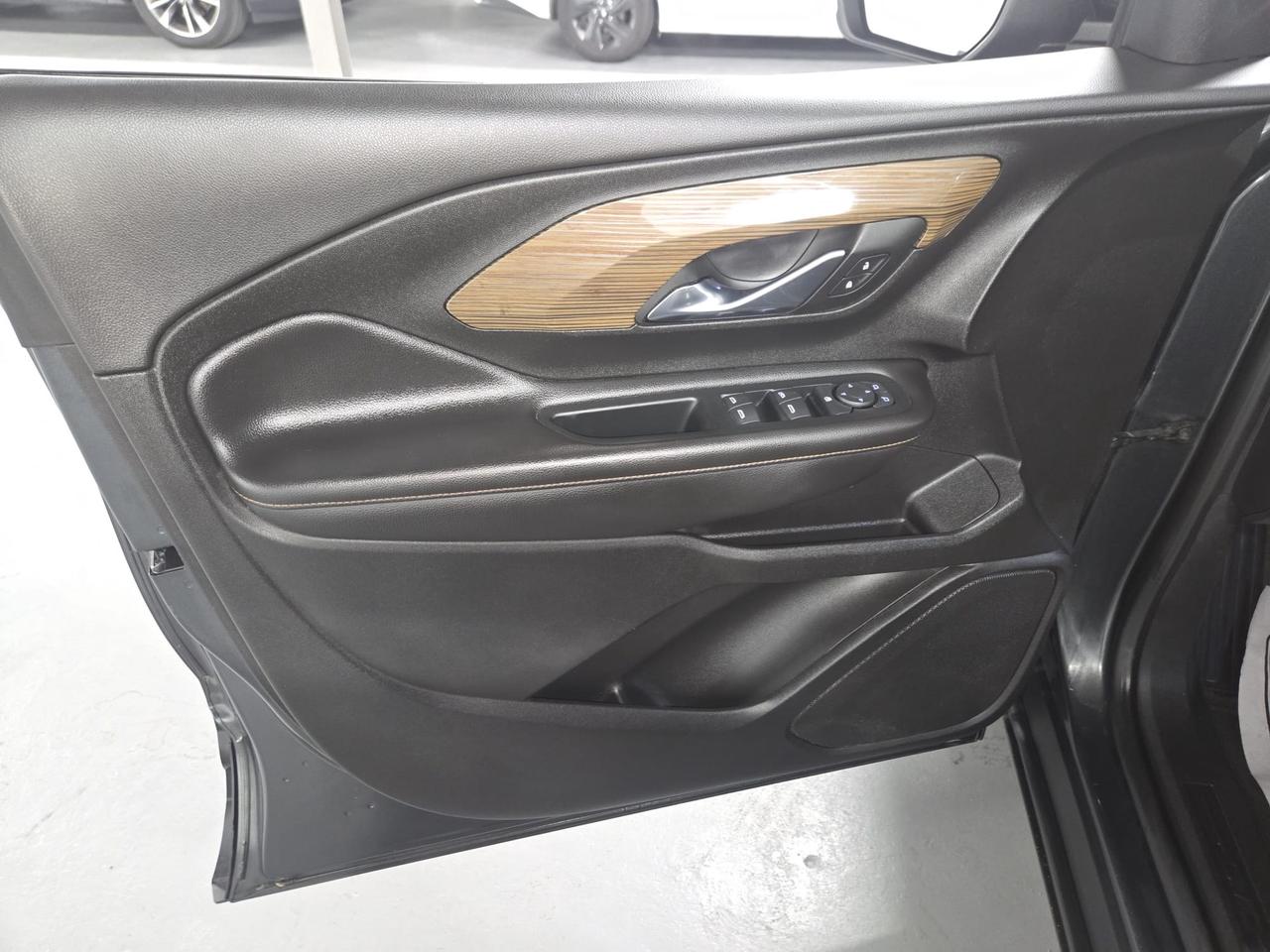 2019 GMC Terrain SLE | Clean CARFAX | Heated Seats | Reverse Camera Photo