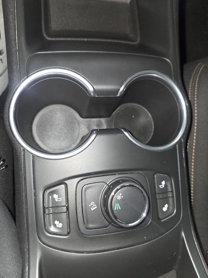 2019 GMC Terrain SLE | Clean CARFAX | Heated Seats | Reverse Camera Photo