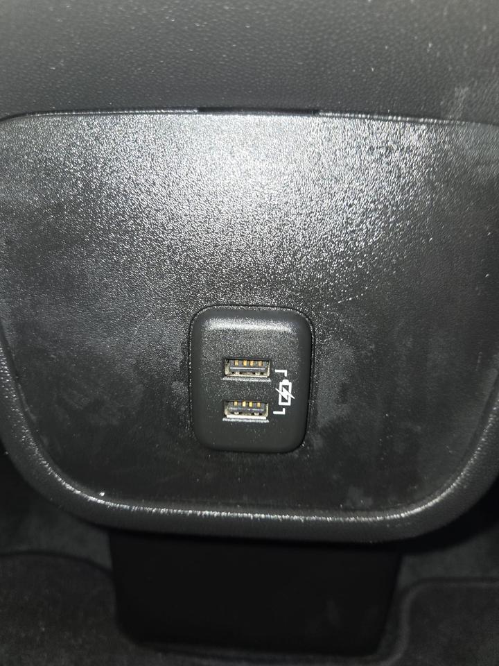 2019 GMC Terrain SLE | Clean CARFAX | Heated Seats | Reverse Camera Photo