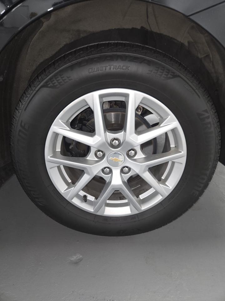 2023 Chevrolet Equinox AWD LT | Clean Carfax Photo