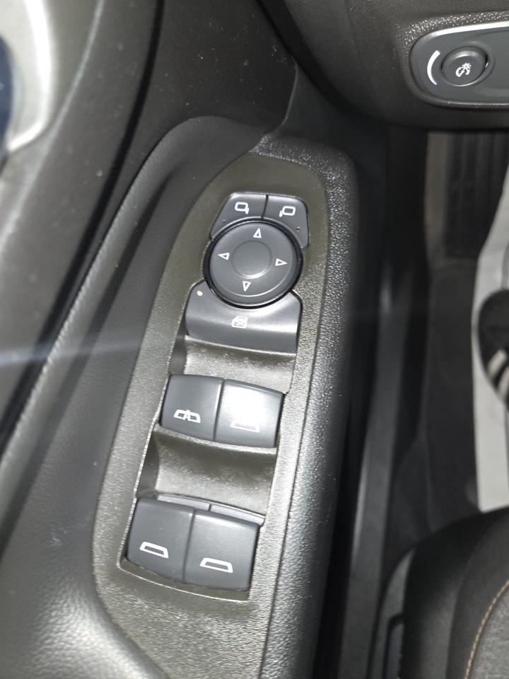 2023 Chevrolet Equinox AWD LT | Clean Carfax Photo