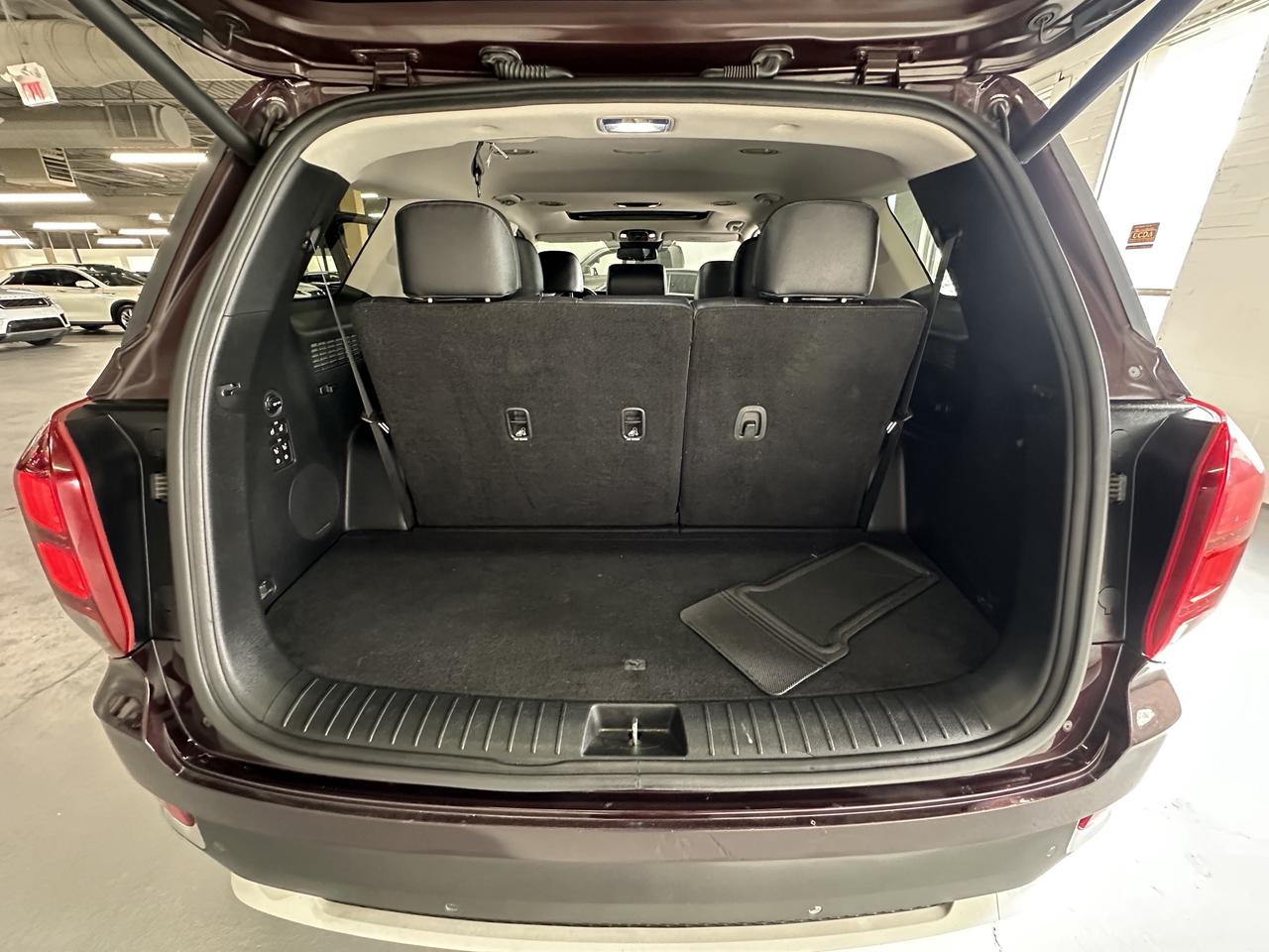 2021 Hyundai PALISADE Luxury 8-Passenger AWD | Clean Carfax| Dealer Serviced Photo