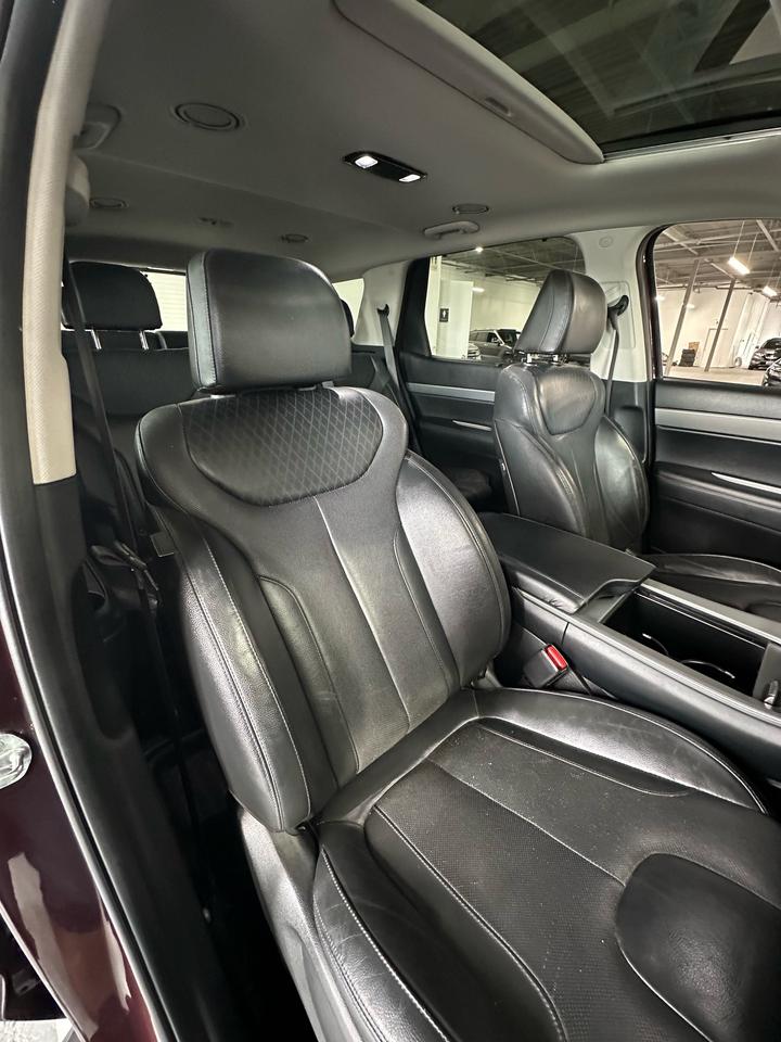 2021 Hyundai PALISADE Luxury 8-Passenger AWD | Clean Carfax| Dealer Serviced Photo