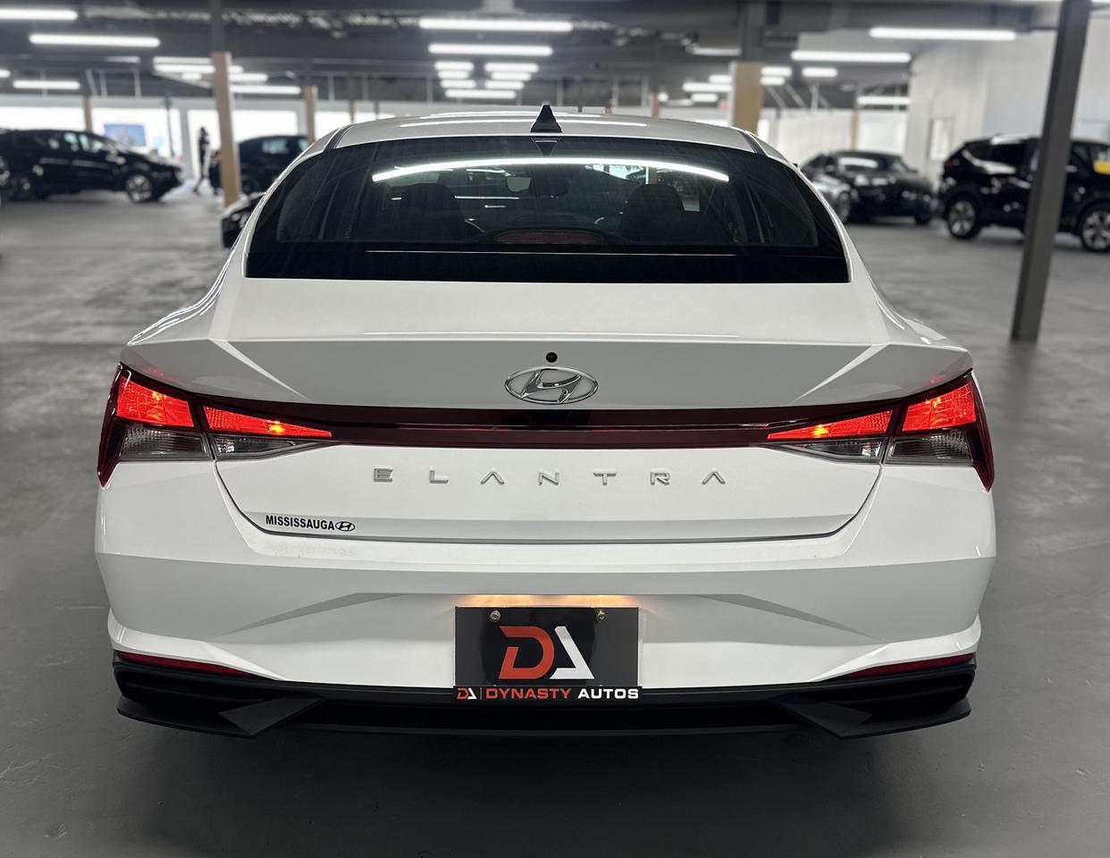 2023 Hyundai Elantra Essential | One Owner Photo