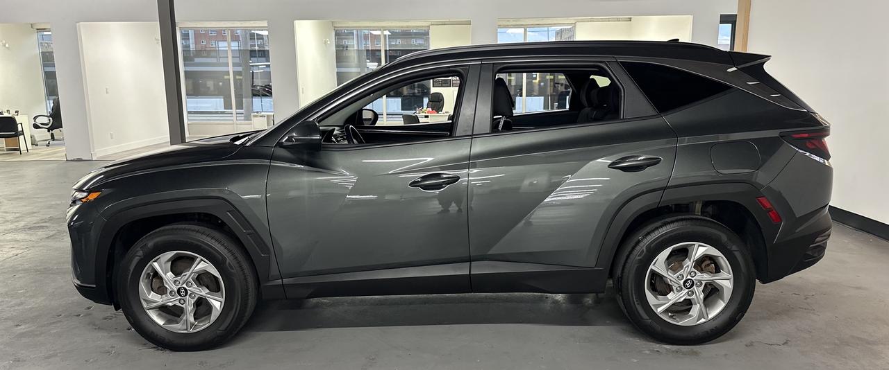 2024 Hyundai Tucson Preferred AWD | Clean CARFAX Photo3