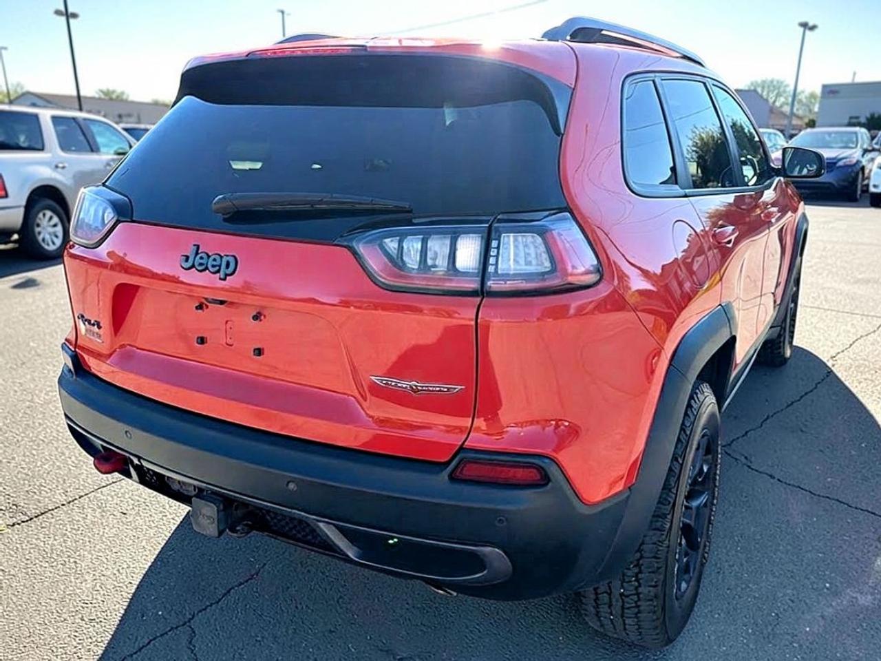 2021 Jeep Cherokee Trailhawk Photo