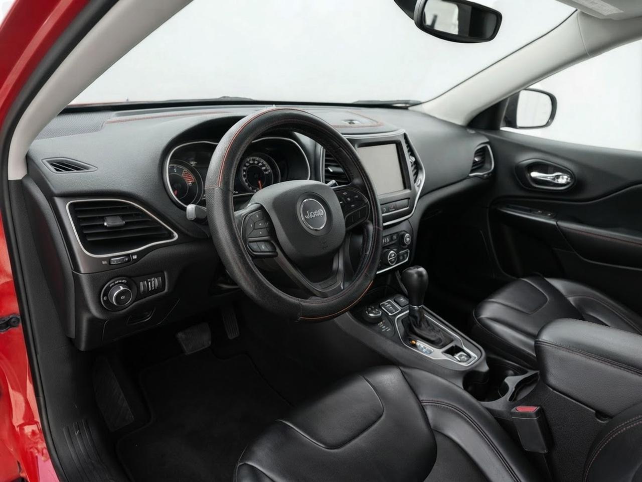 2021 Jeep Cherokee Trailhawk Photo