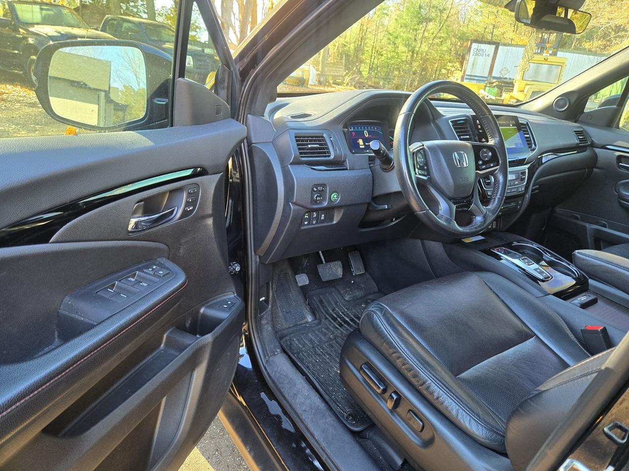 2019 Honda Pilot Black Edition Photo