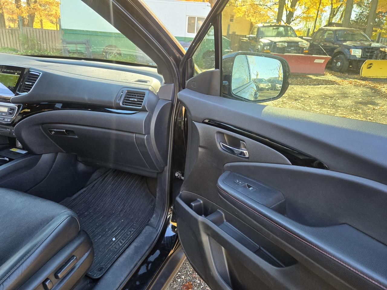 2019 Honda Pilot Black Edition - Photo #16