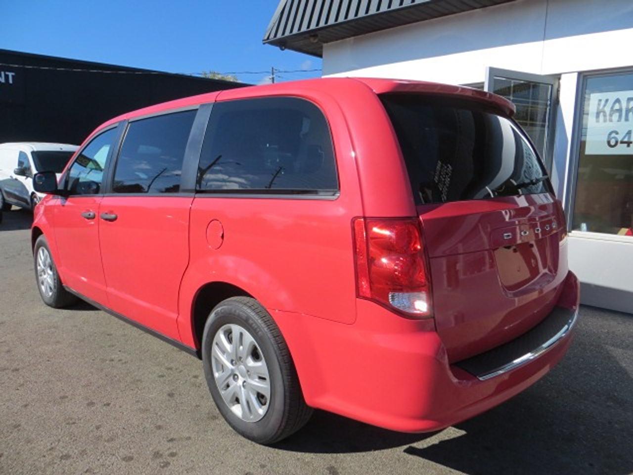 2018 Dodge Grand Caravan CERTIFIED, ONLY 61K, REAR CAMERA, 7 PASS Photo