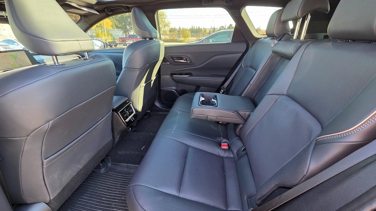 2026 Toyota Crown Signia Limited AWD Photo