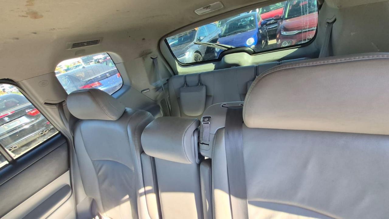 2009 Toyota Highlander Hybrid LIMITED, 7 PASSENGER, LOADED, LEATHER, AS IS Photo