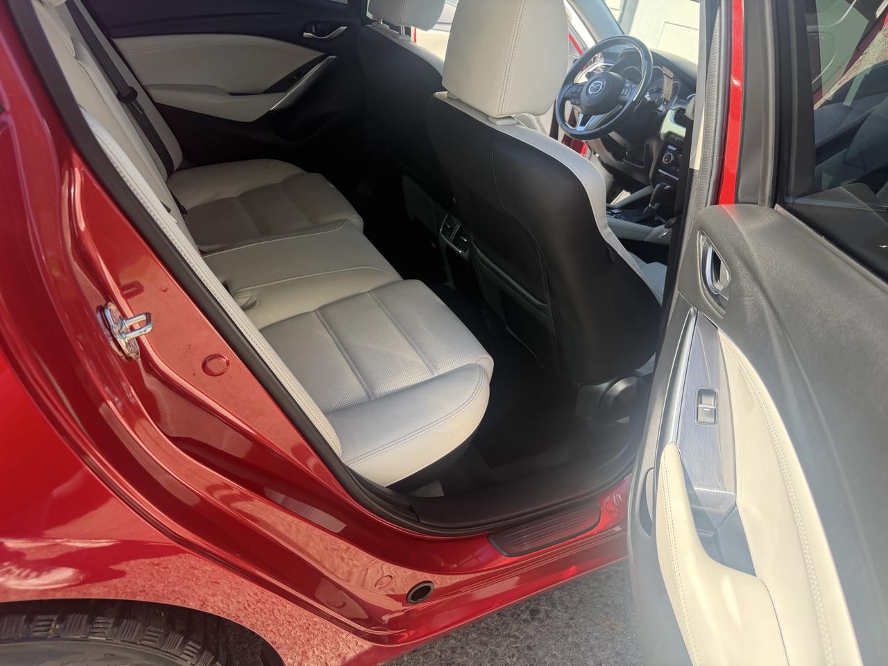 2016 Mazda MAZDA6 GS | Leather | Sunroof | Clean CARFAX Photo