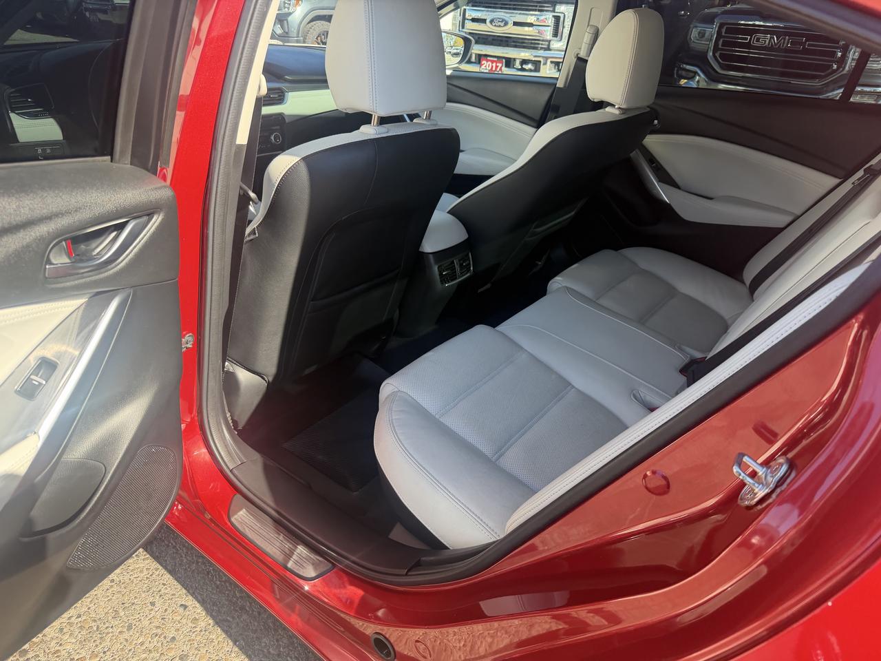 2016 Mazda MAZDA6 GS | Leather | Sunroof | Clean CARFAX Photo