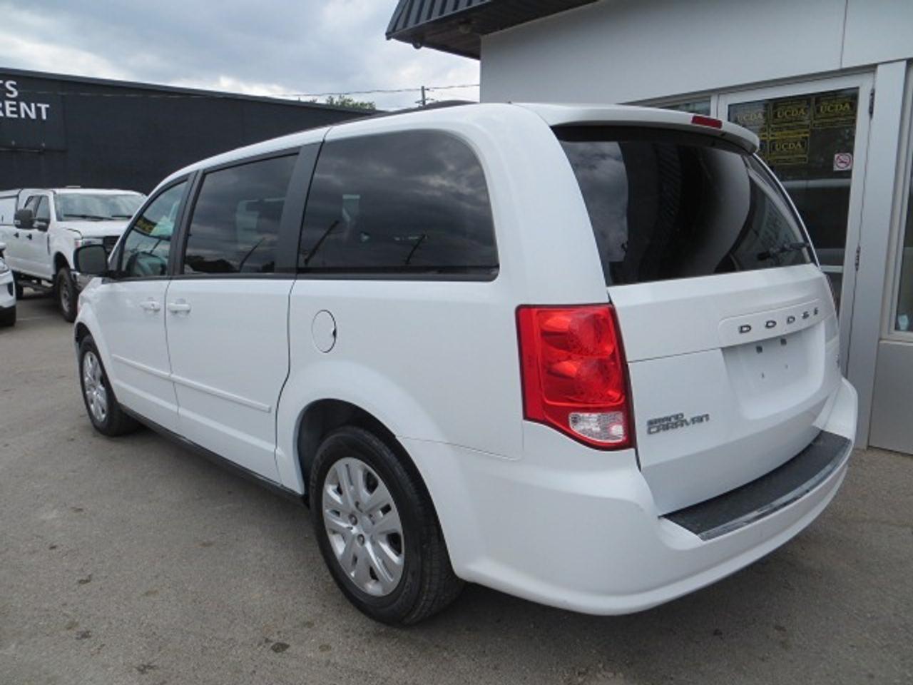 2017 Dodge Grand Caravan CERTIFIED, ONLY 29,000KM, 7 PASS, B-TOOTH Photo