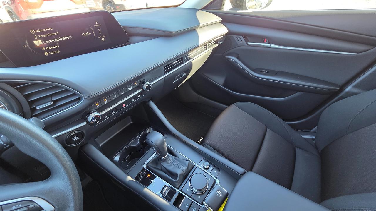 2026 Mazda MAZDA3 GX FWD Photo