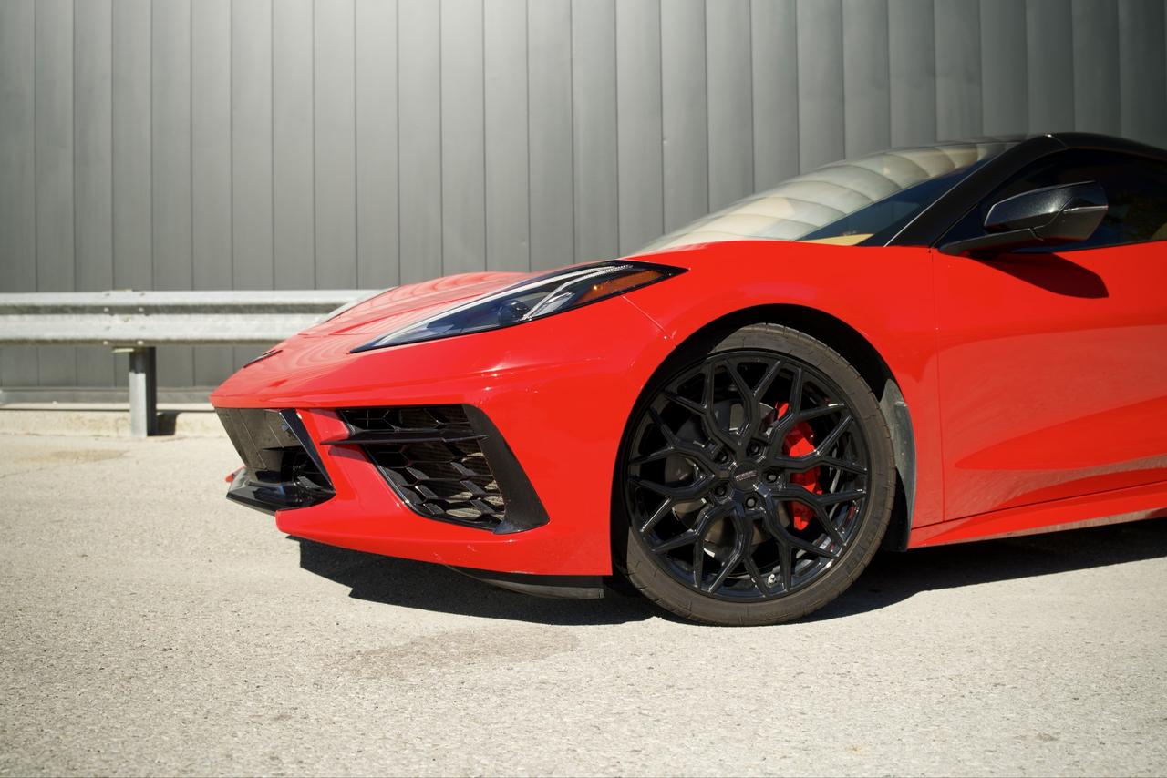 2021 Chevrolet Corvette 3LT Photo3