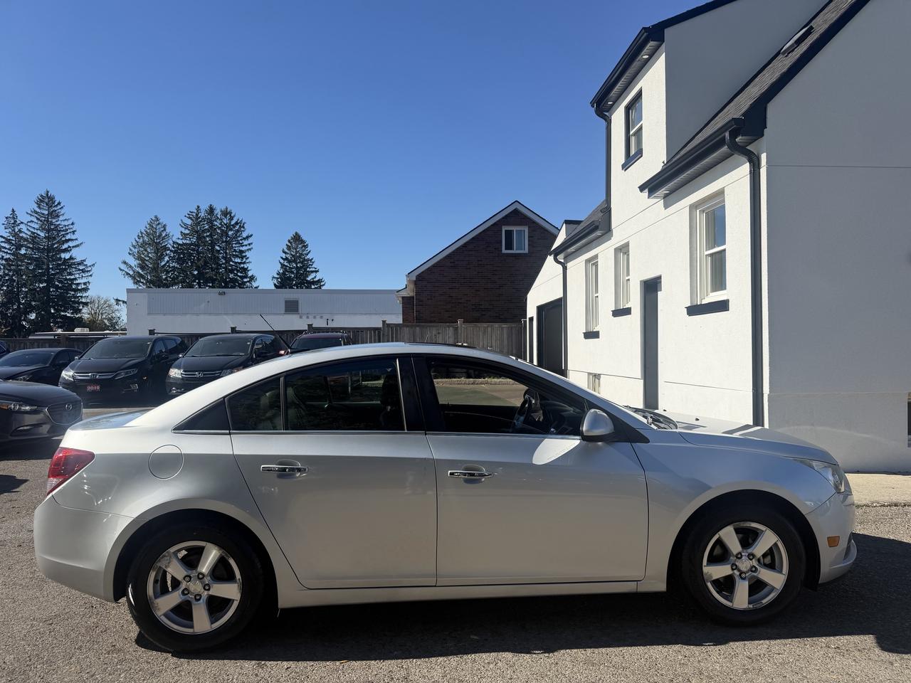 2014 Chevrolet Cruze 2LT Photo