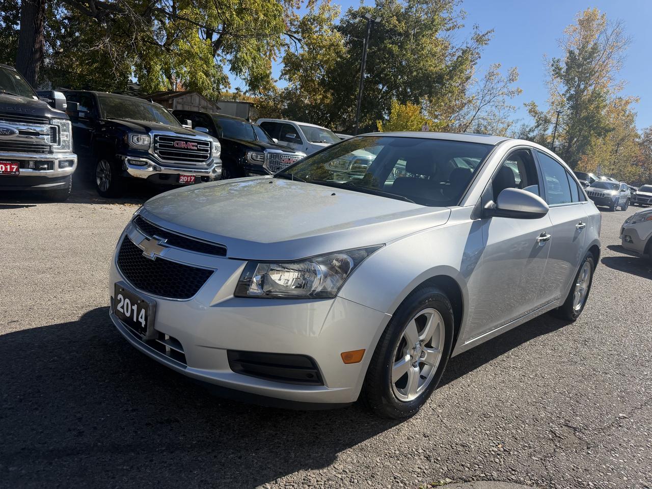 2014 Chevrolet Cruze 2LT Photo2