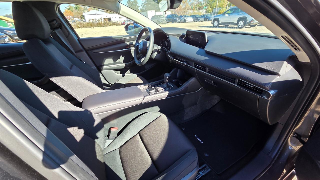 2026 Mazda MAZDA3 GX FWD Photo