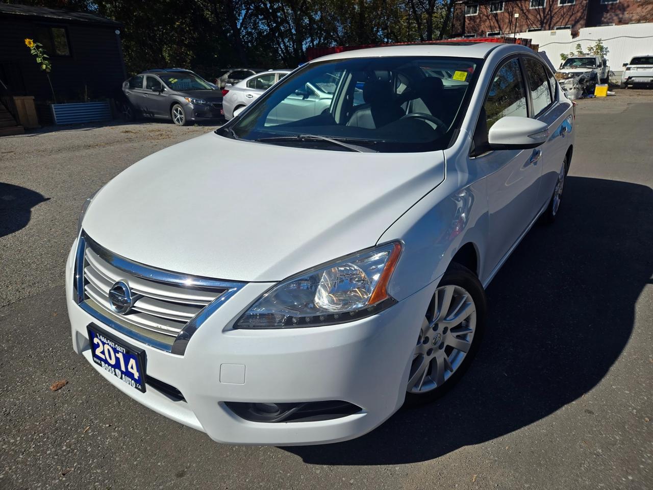 2014 Nissan Sentra SL Photo