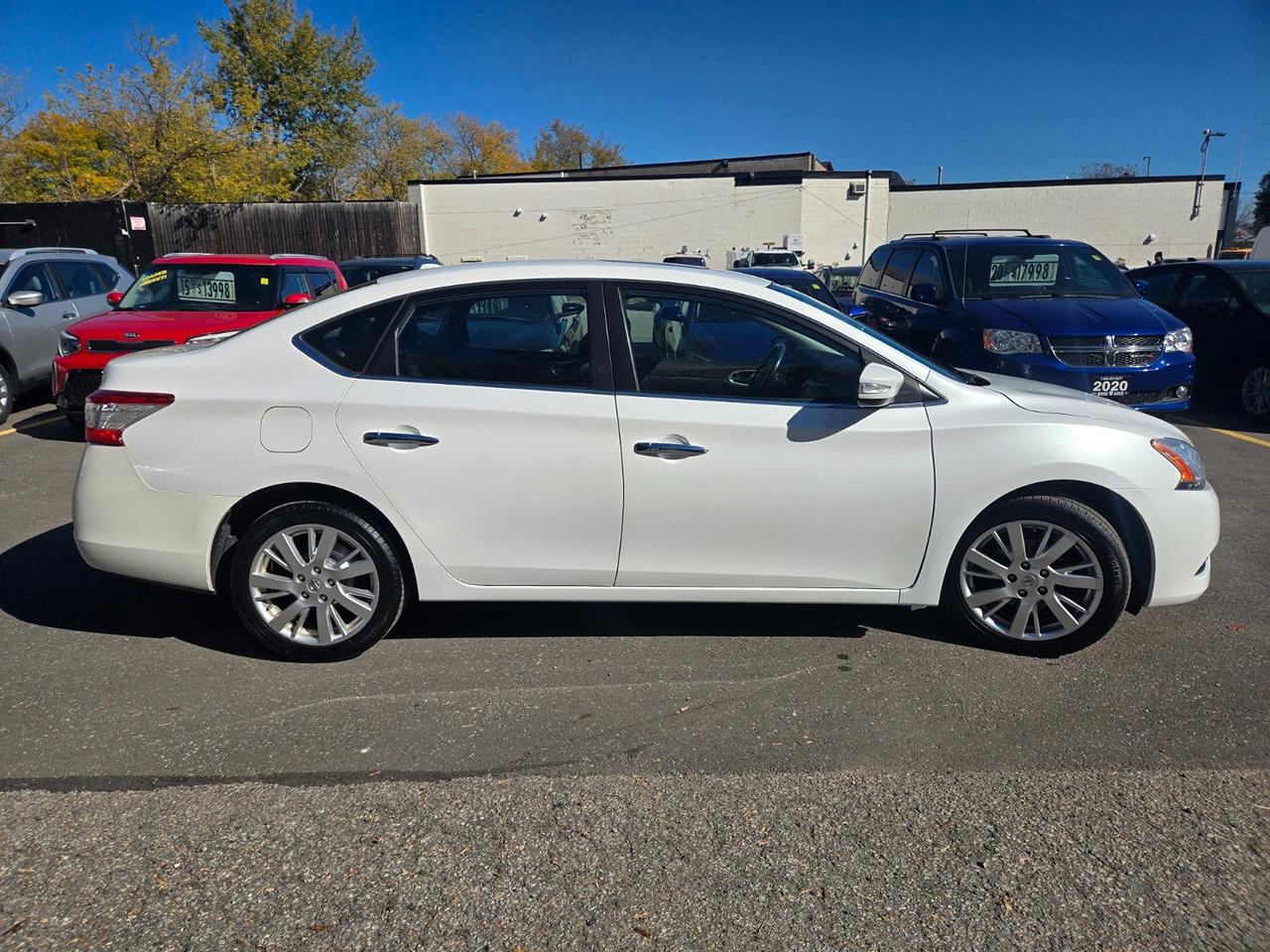 2014 Nissan Sentra SL Photo