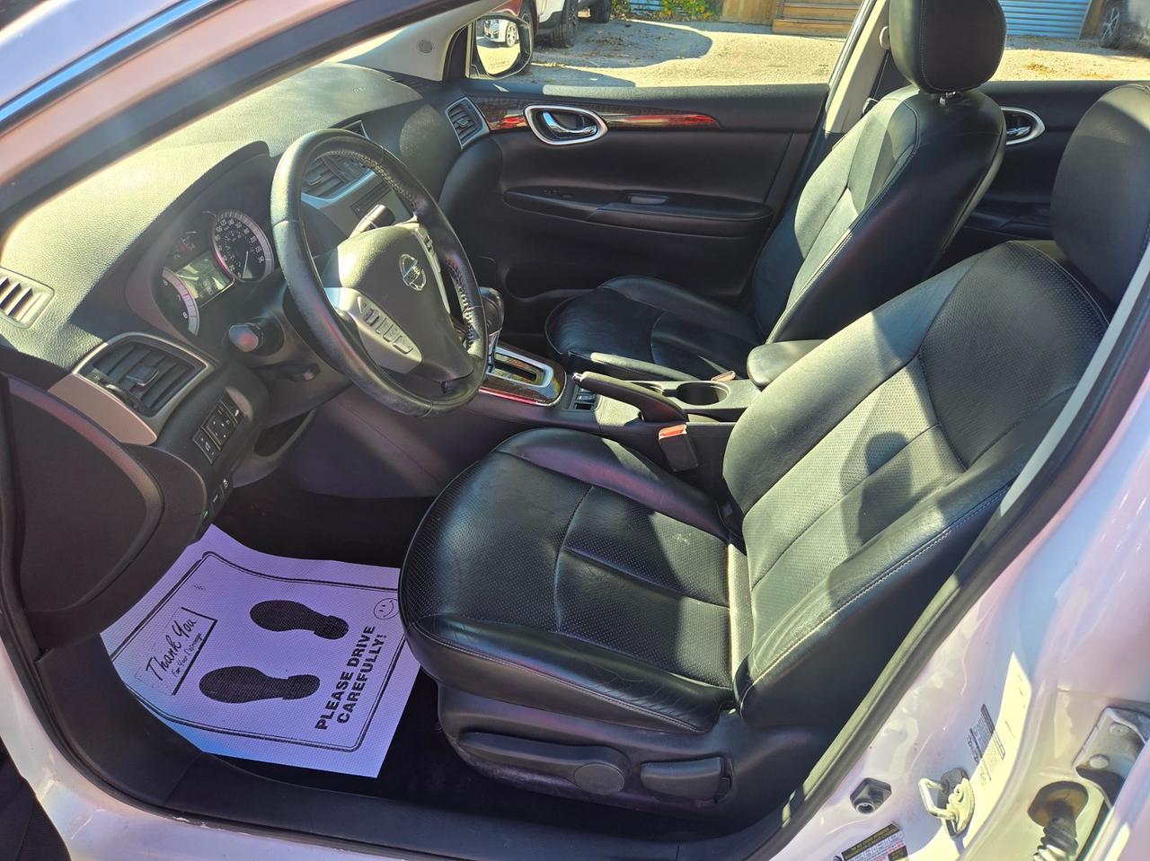 2014 Nissan Sentra SL Photo