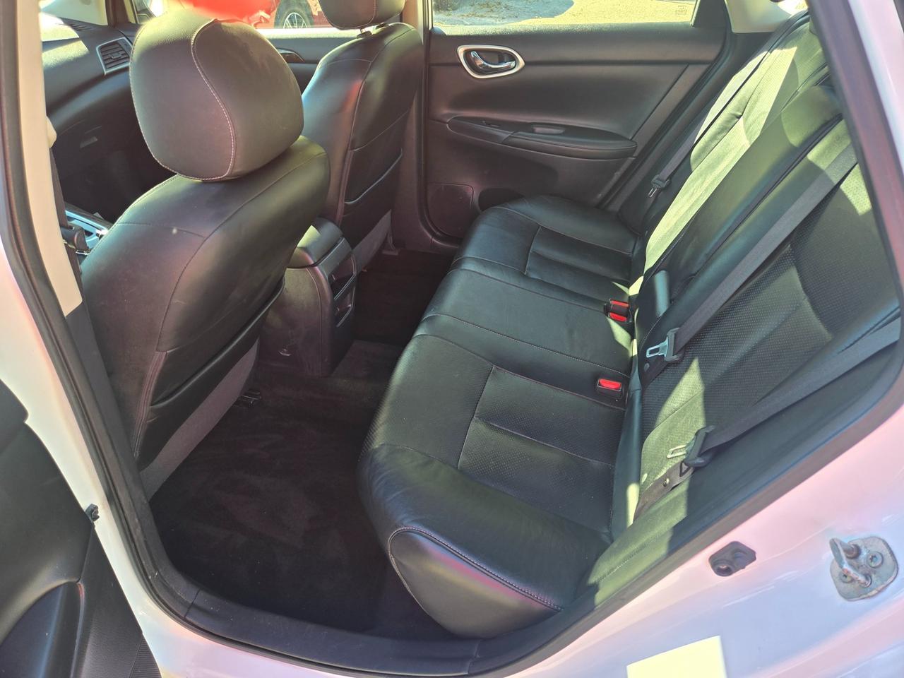 2014 Nissan Sentra SL Photo