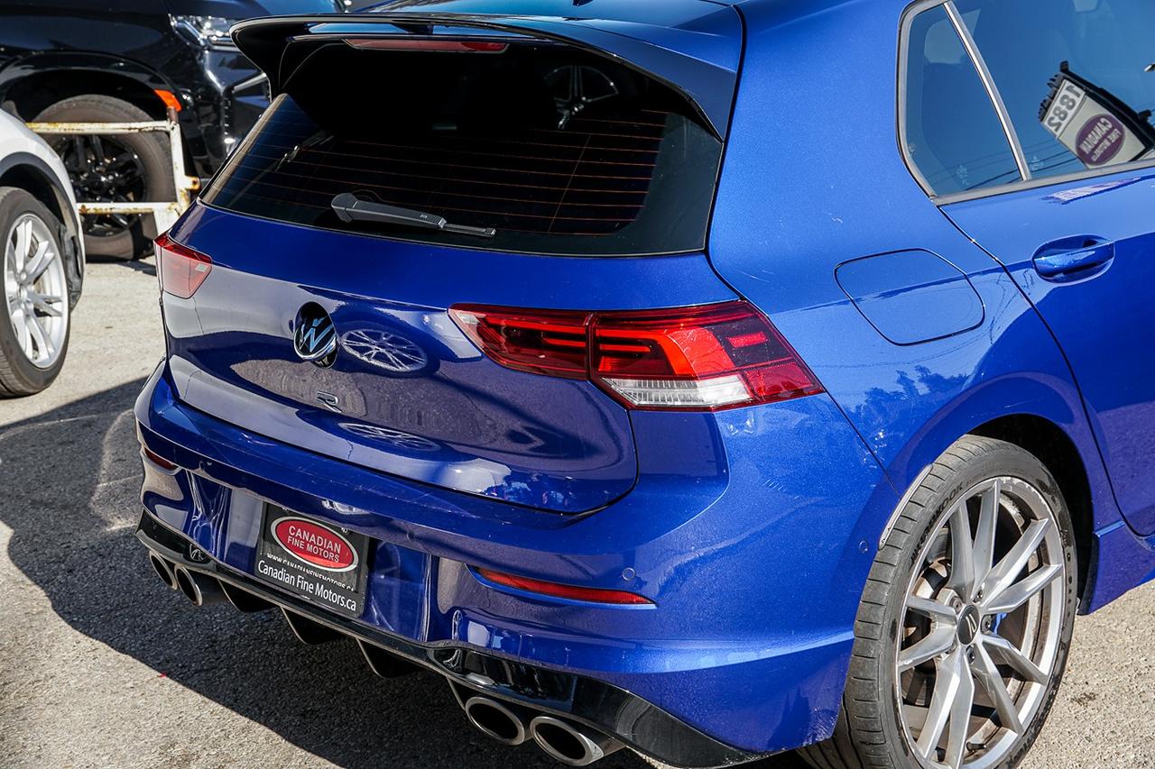 2024 Volkswagen Golf R AWD |MANUAL|CARBON PKG|LEATHER|CAM|NAVI Photo