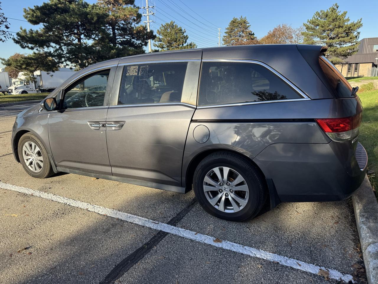 2017 Honda Odyssey 4DR WGN W/RES - Photo #6