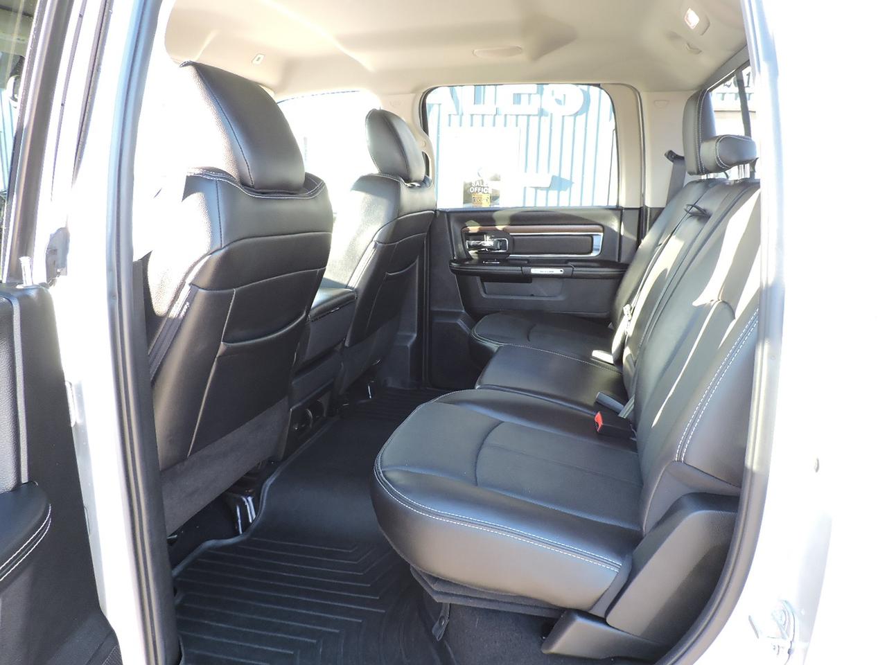 2018 RAM 1500 Laramie 5.7L Hemi 4X4 Leather Seats Six 125000 KMS Photo