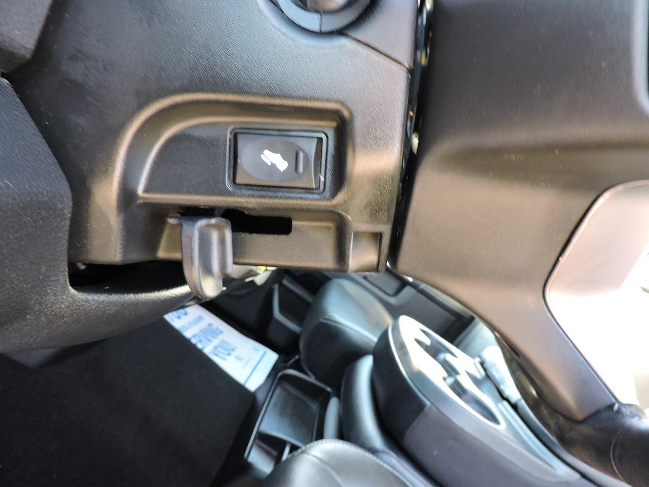 2018 RAM 1500 Laramie 5.7L Hemi 4X4 Leather Seats Six 125000 KMS Photo