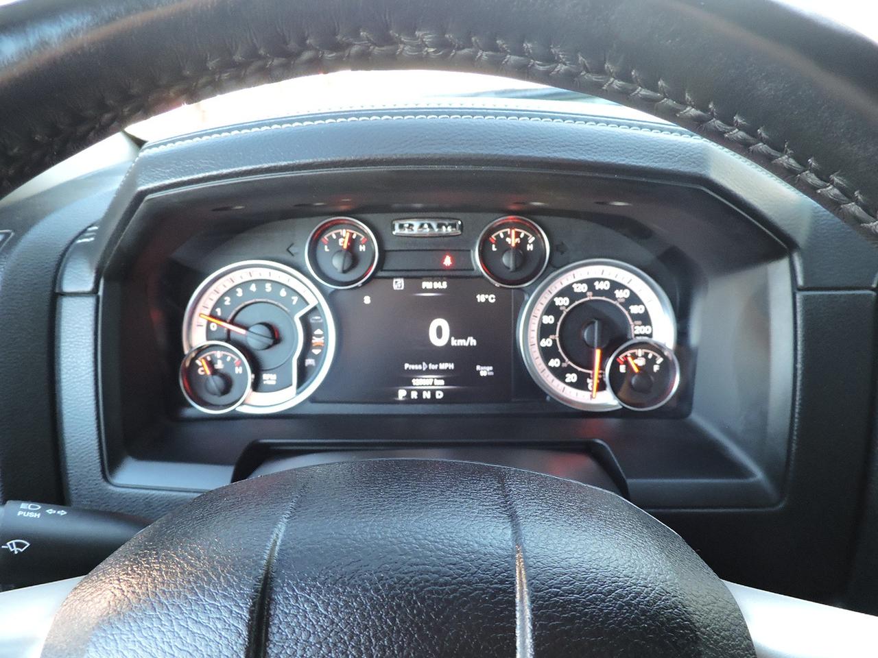 2018 RAM 1500 Laramie 5.7L Hemi 4X4 Leather Seats Six 125000 KMS Photo