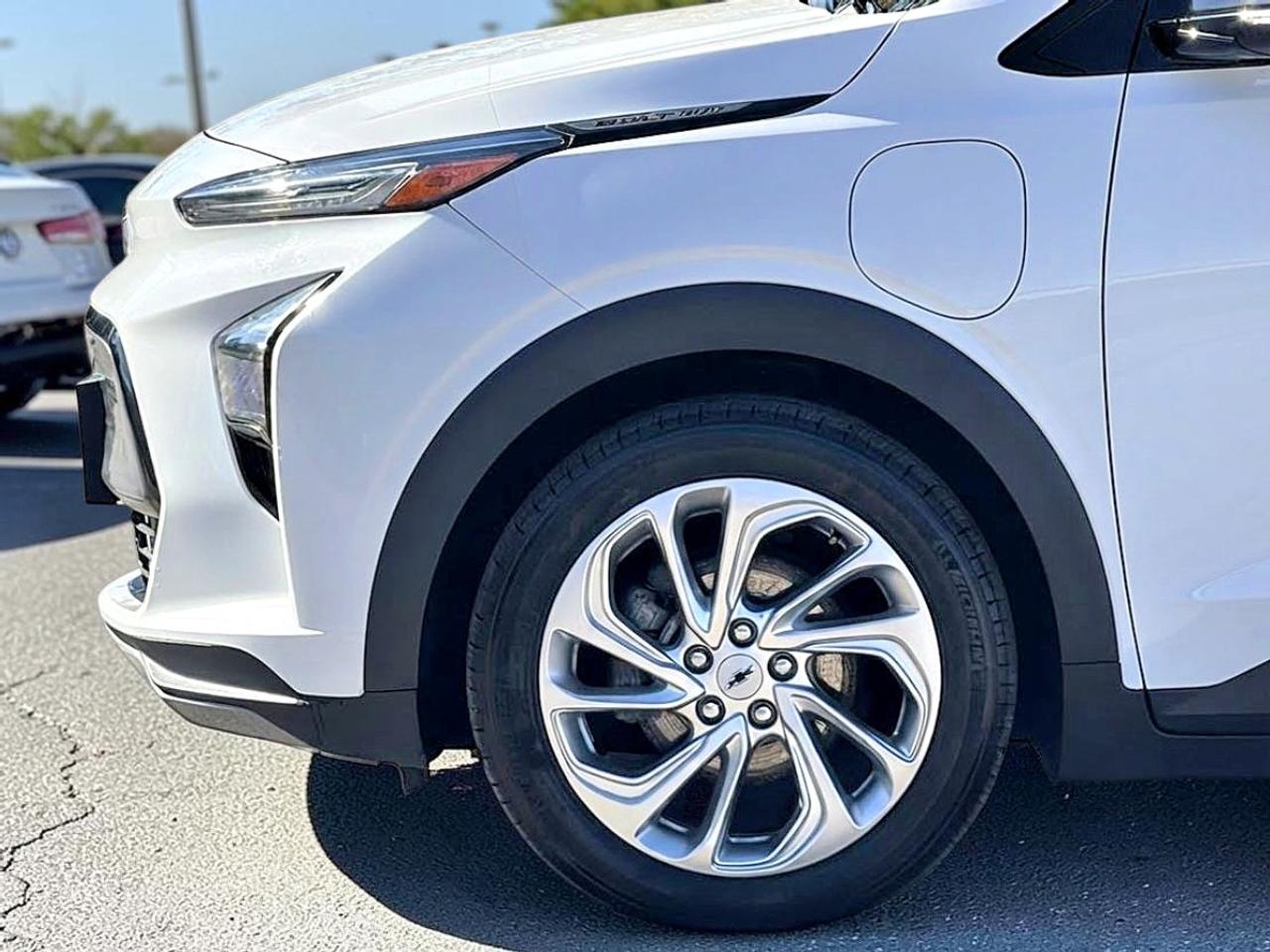 2023 Chevrolet Bolt EUV LT Photo