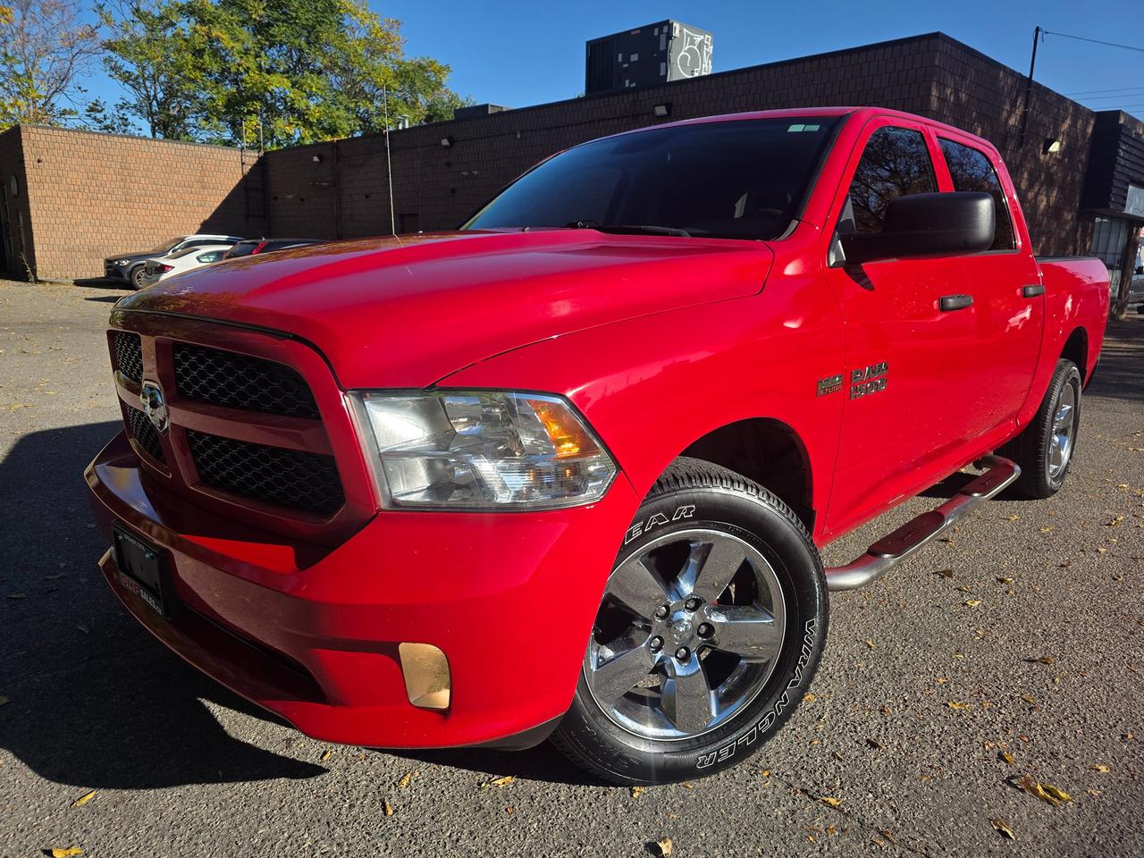 2018 RAM 1500 Express 4x4 Crew Cab Photo