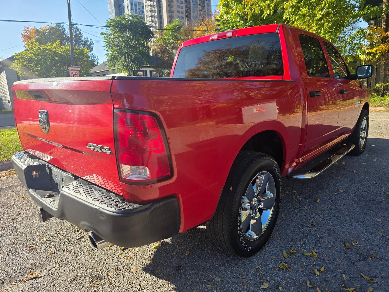 2018 RAM 1500 Express 4x4 Crew Cab Photo