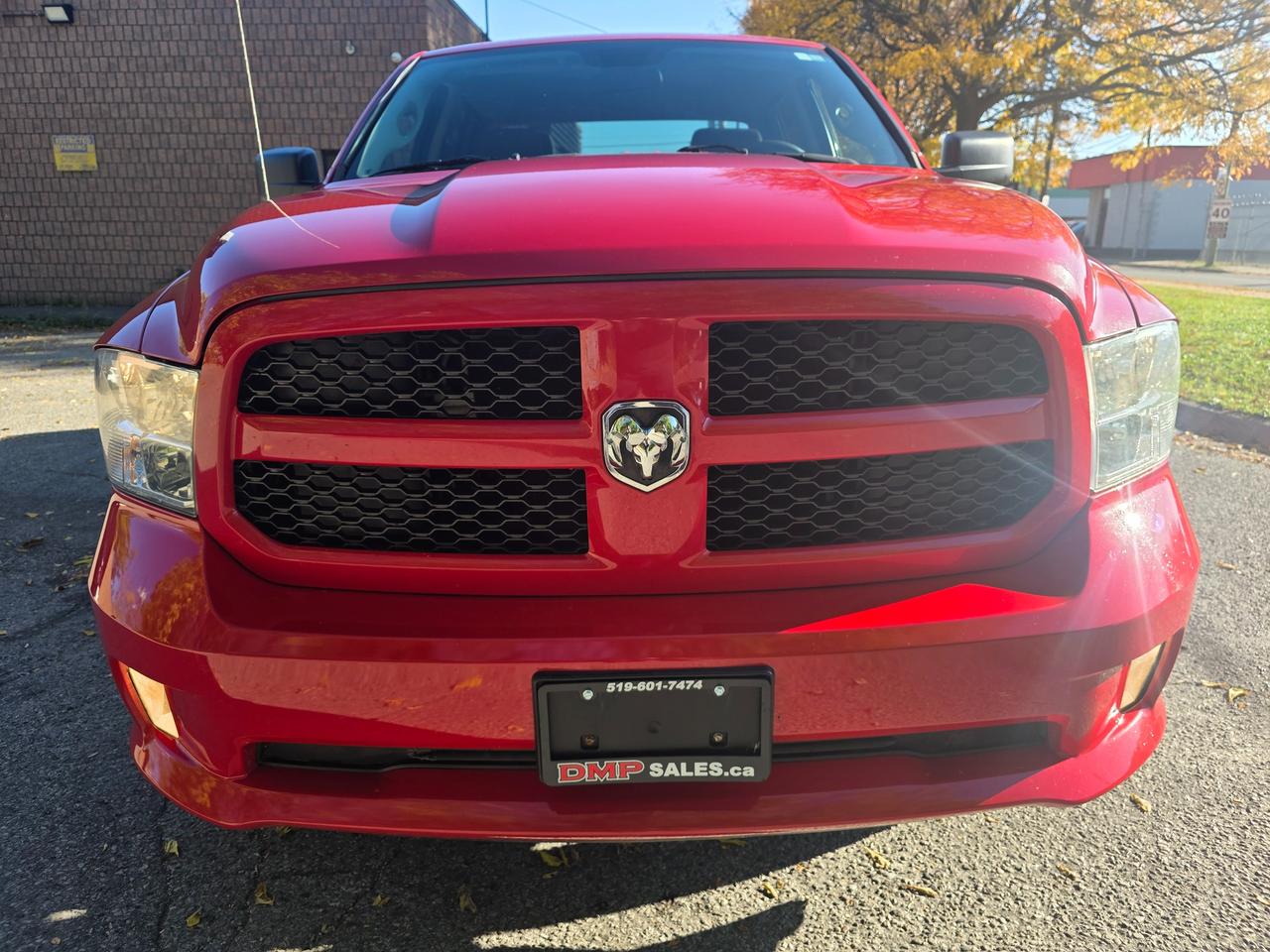 2018 RAM 1500 Express 4x4 Crew Cab Photo