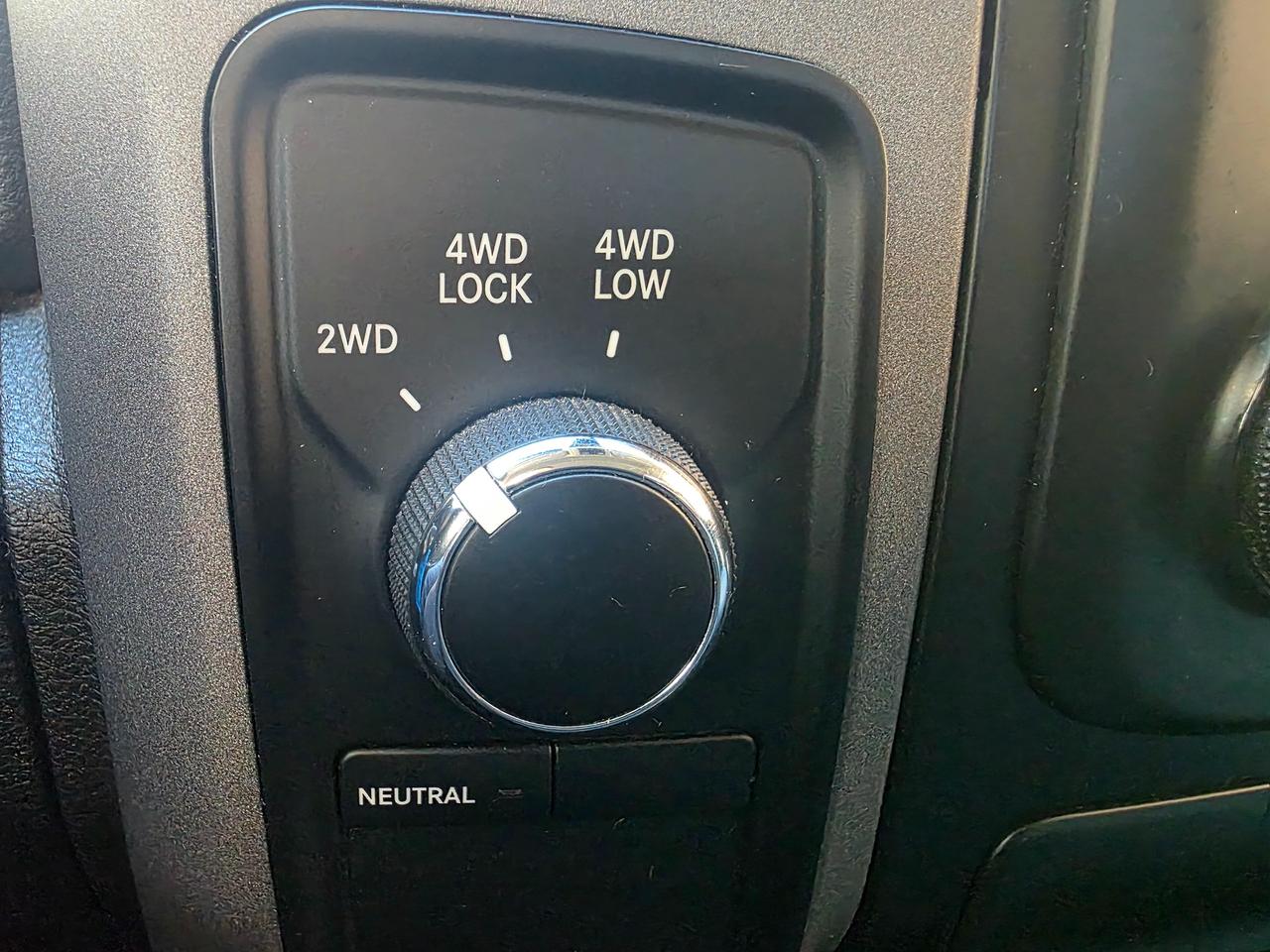 2018 RAM 1500 Express 4x4 Crew Cab Photo