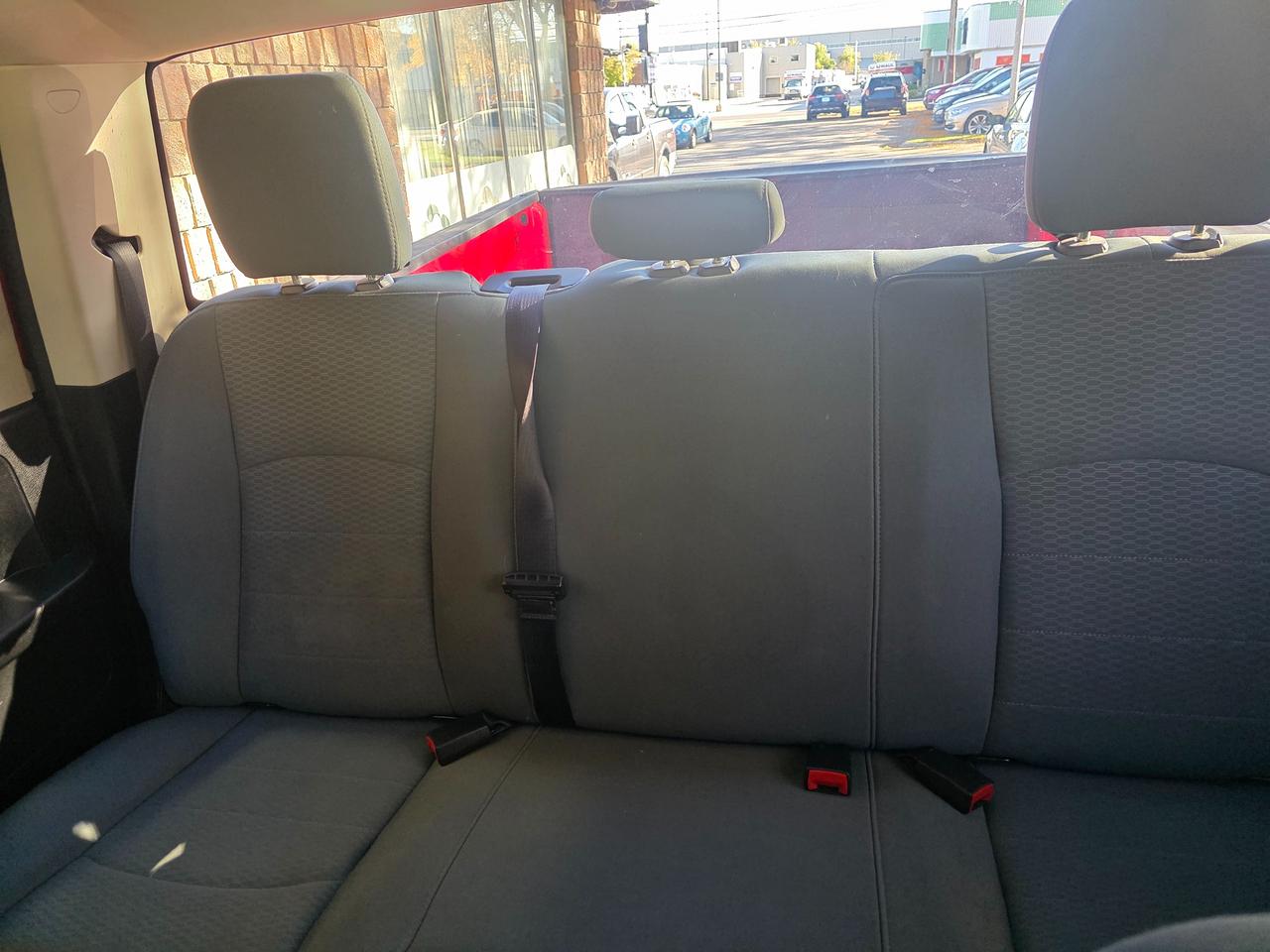 2018 RAM 1500 Express 4x4 Crew Cab Photo