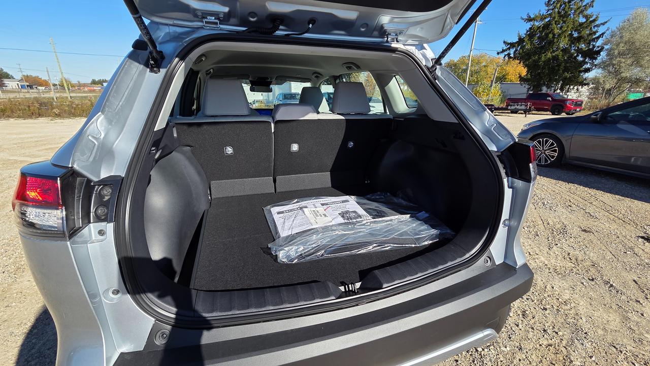 2026 Toyota Corolla Cross L Photo