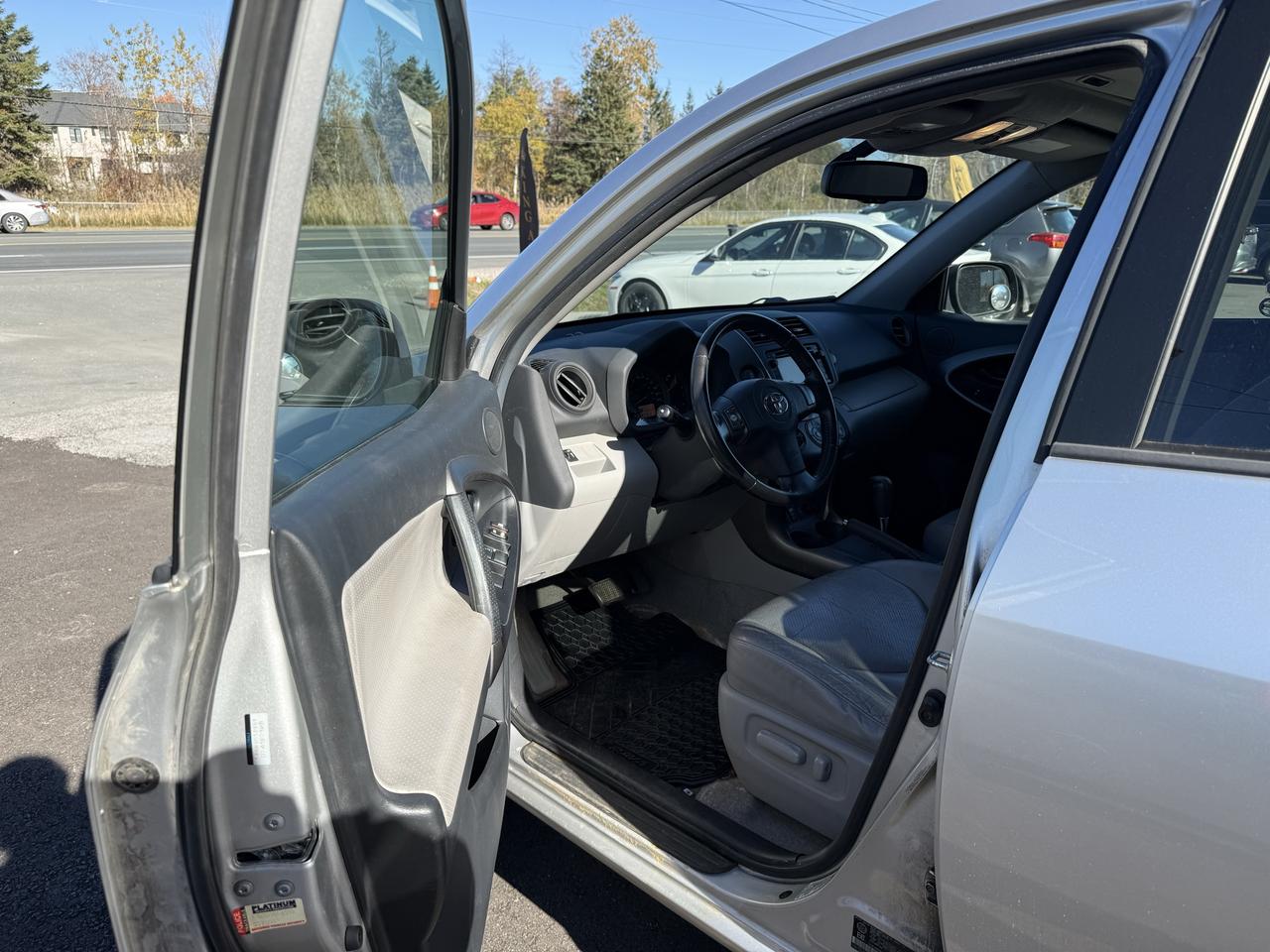 2012 Toyota RAV4 LIMITED  Photo