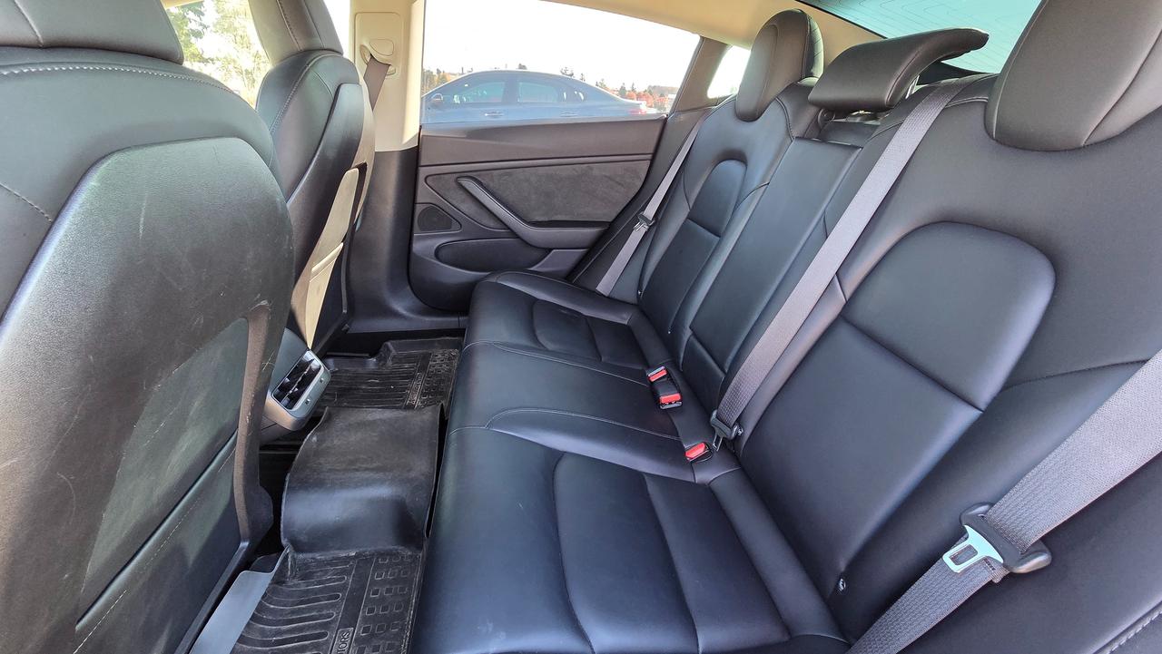 2018 Tesla Model 3 Long Range Battery AWD Photo