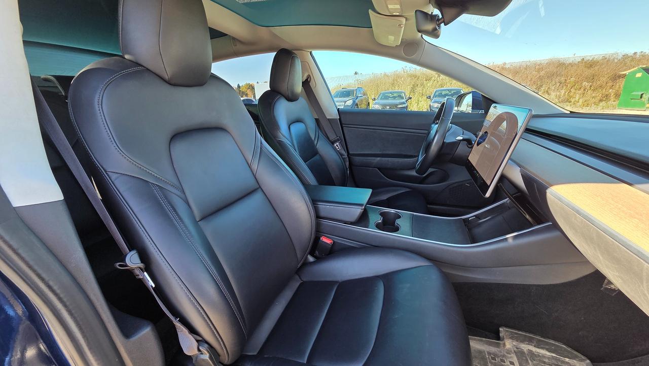 2018 Tesla Model 3 Long Range Battery AWD Photo
