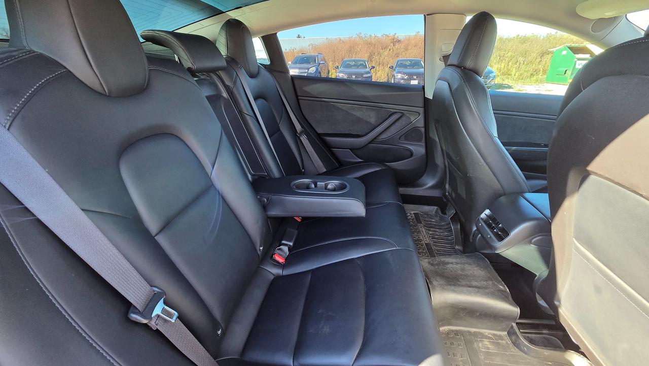 2018 Tesla Model 3 Long Range Battery AWD Photo