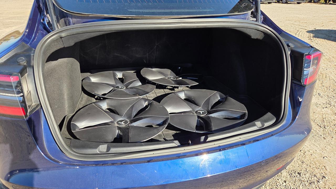 2018 Tesla Model 3 Long Range Battery AWD Photo