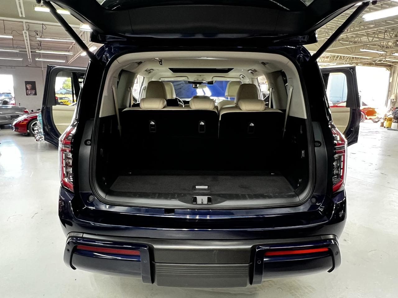 2025 Nissan Armada Platinum Photo