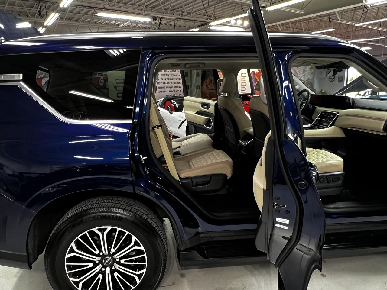 2025 Nissan Armada Platinum Photo