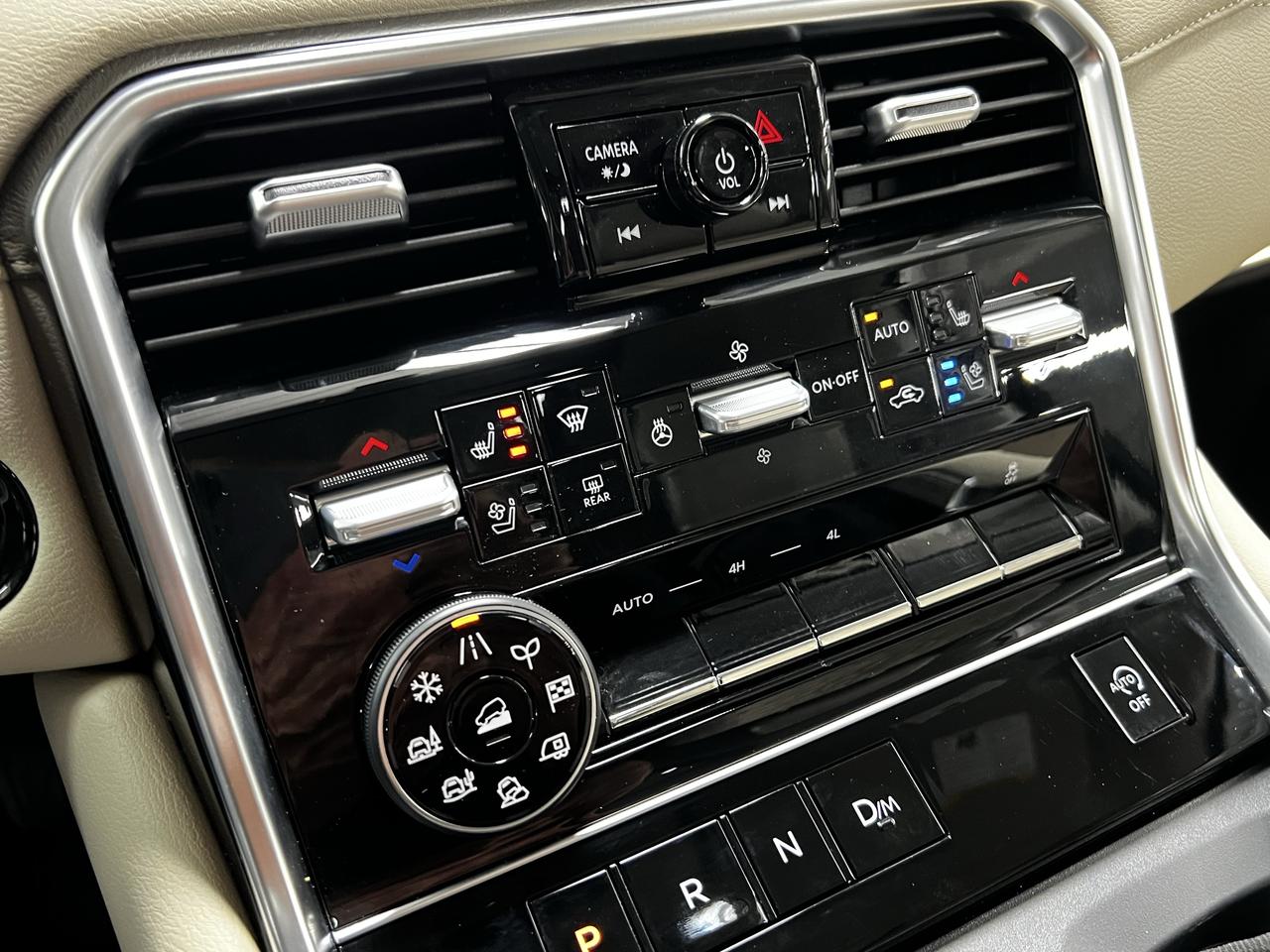 2025 Nissan Armada Platinum Photo