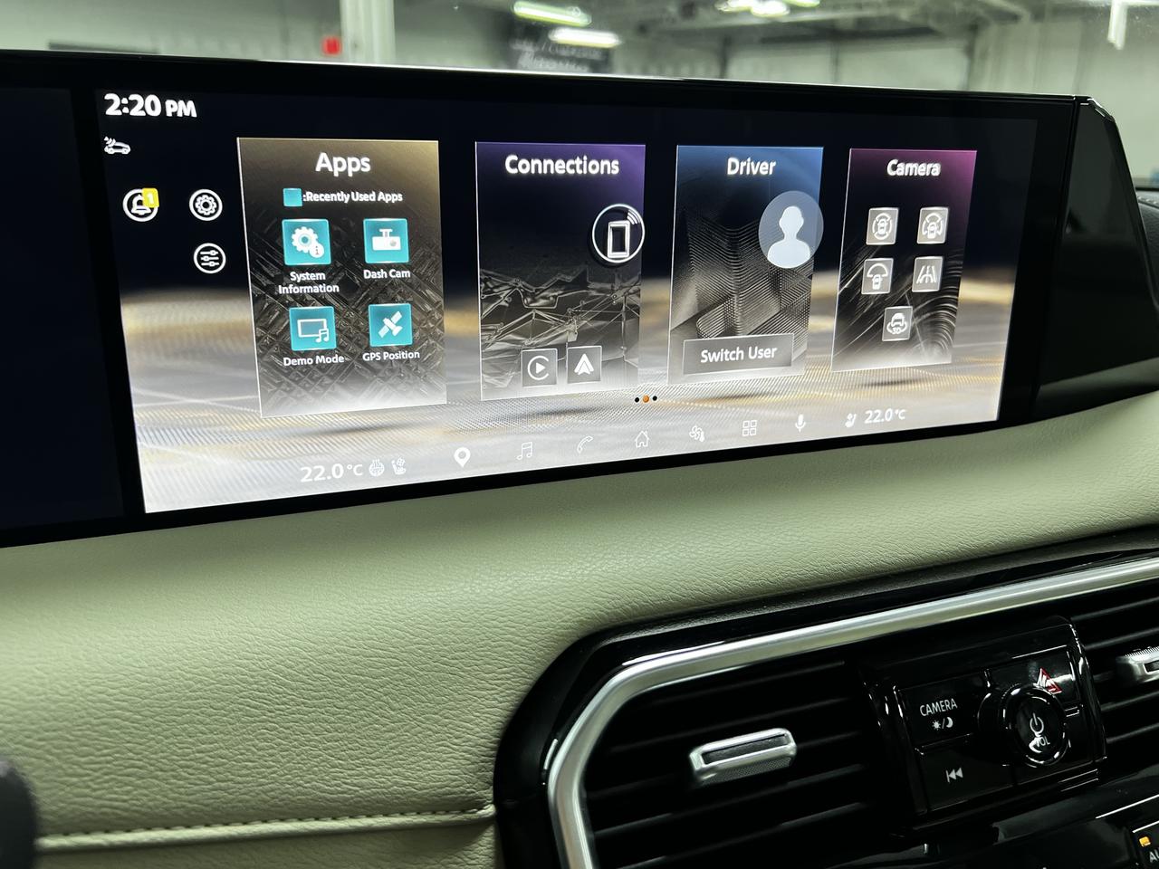 2025 Nissan Armada Platinum Photo